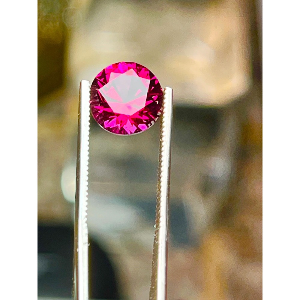 2.19ct Vivid Pink Montana Rhodolite Garnet Hand Cut Vintage 1980s Collector Gem
